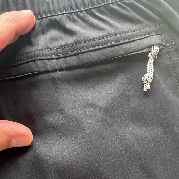 NWT North Face Men’s Class V Pull On Shorts Black And White Size Large Short 6” - Picture 6 of 7